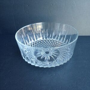 Vintage ARCOROC USA 9" SALAD Serving Bowl DIAMANT Cut Clear Glass Sunburst